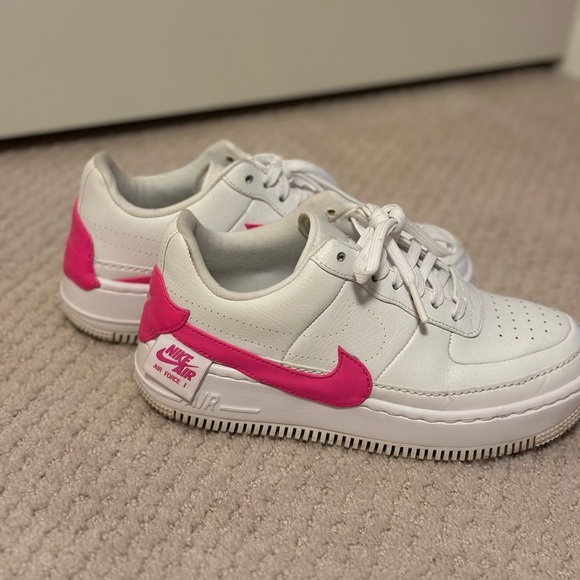 Nike women’s Air Force 1 Jester XX white and pink. Size 7.5. - Picture 8 of 8